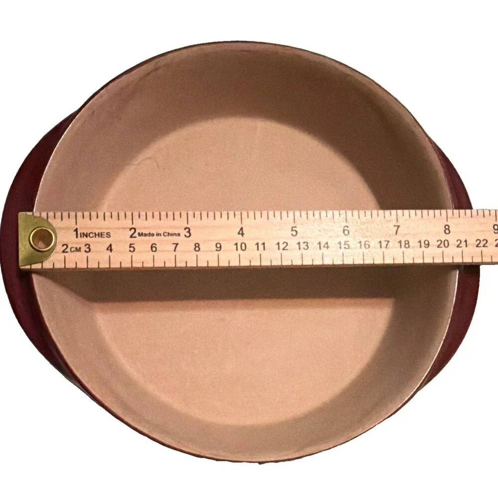 Pampered Chef Family Heritage Stoneware 9in 2.4 qt Oven Freezer Microwave Safe.